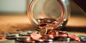 how to teach kids to save money