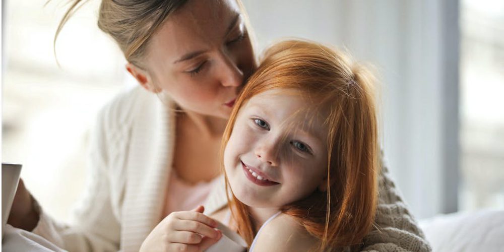 charmante mère et sa fille hacks parentales